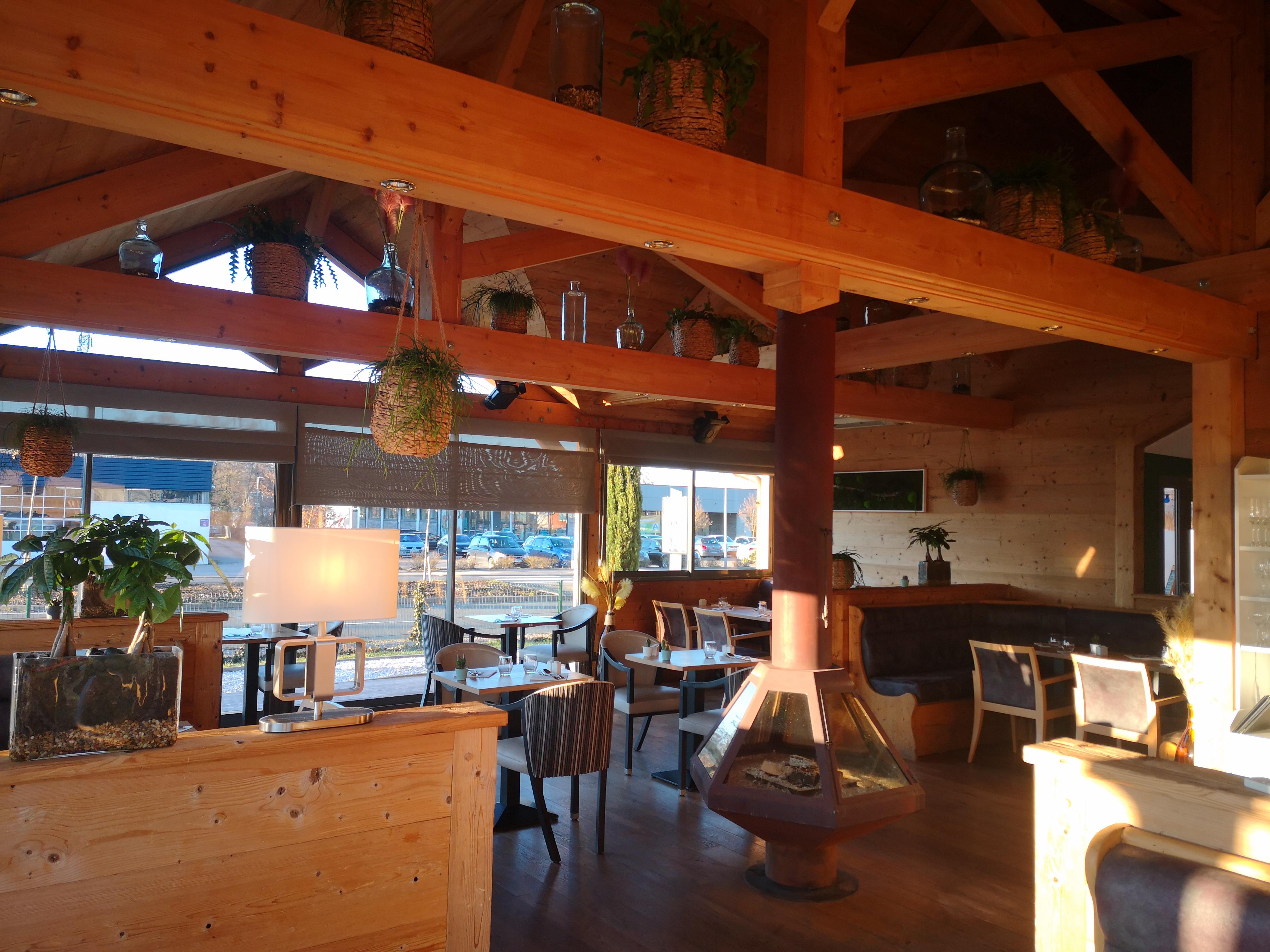 Le Konine - Hotel & Bar & Restaurant Montceau-les-Mines Εξωτερικό φωτογραφία
